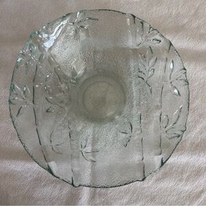 Vintage Pier 1 salad bowl 8” recycled green glass textured embossed bamboo motif